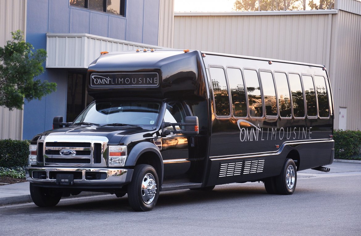 Shuttle Bus for Sale in Fontana, CA - Photo 9