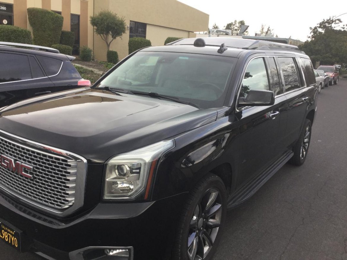 CEO SUV Mobile Office for Sale in Mountain View, CA - Photo 9