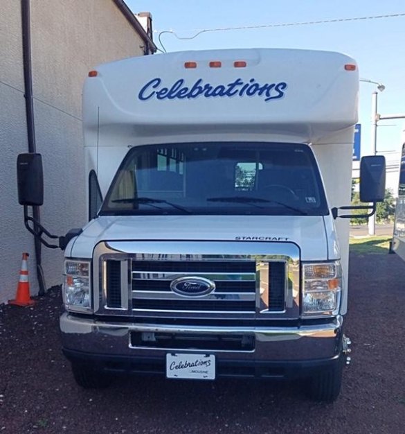 2011 Ford E-450 Shuttle Bus for Sale in Oaklyn, NJ - Photo 2