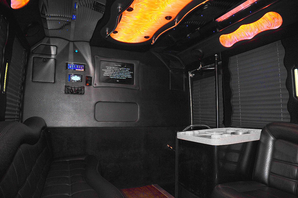 Limo Bus for Sale in Fontana, CA - Photo 11