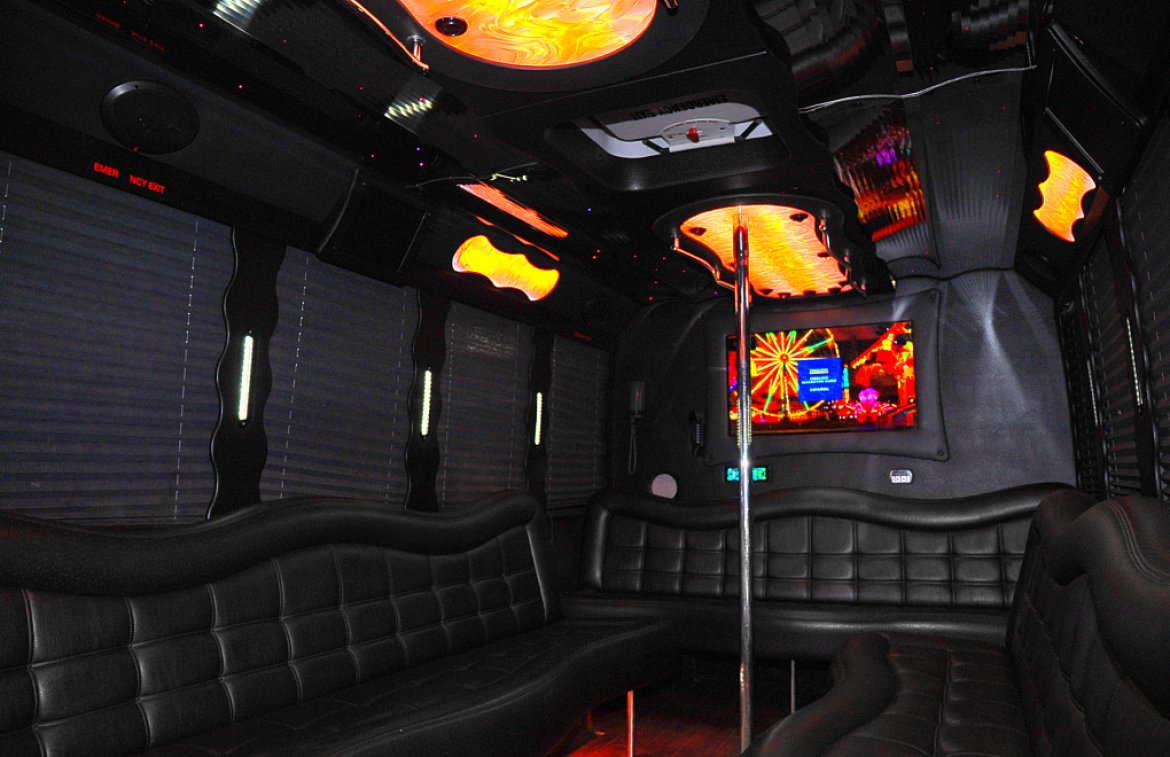 Limo Bus for Sale in Fontana, CA - Photo 12