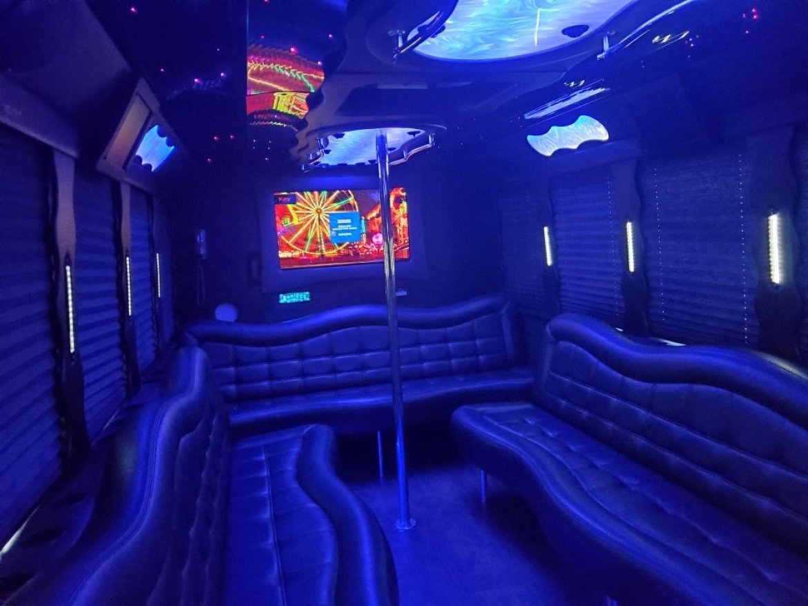 Limo Bus for Sale in Fontana, CA - Photo 16