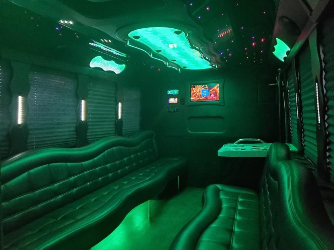 Limo Bus for Sale in Fontana, CA - Photo 18