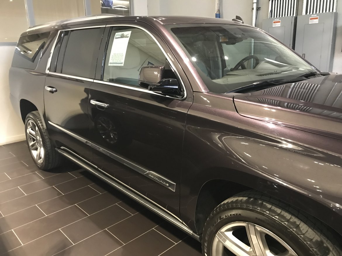 SUV for Sale in New York City, NY - Photo 2