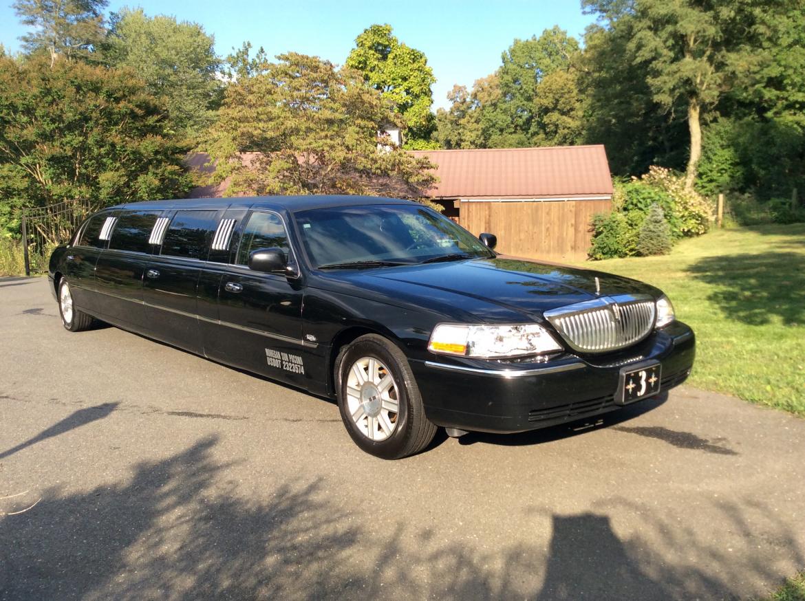 Photo of Limousine for sale: 2007 Lincoln Town Car 120&quot; by Royale