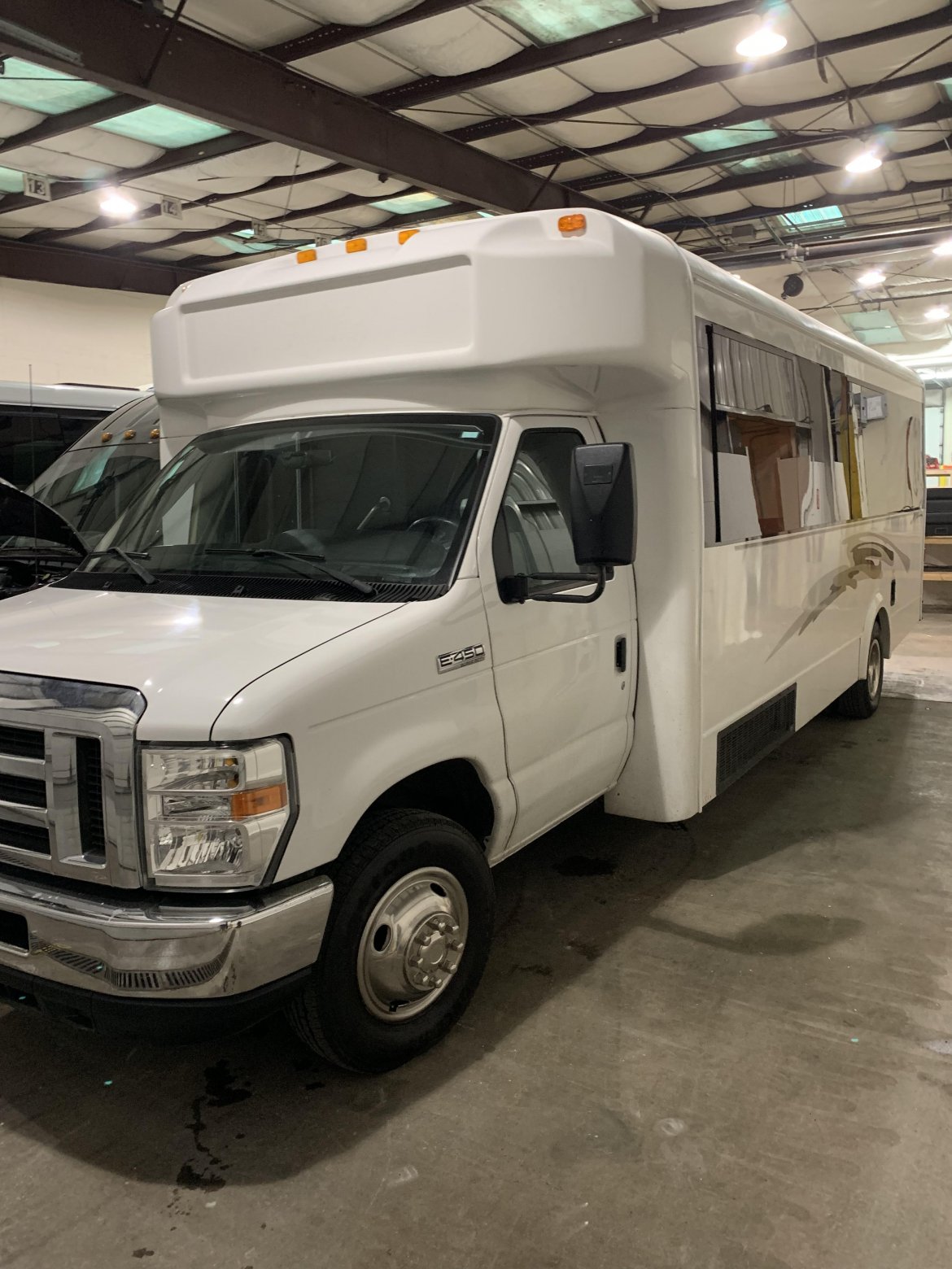 Limo Bus for Sale in Erie, PA - Photo 2