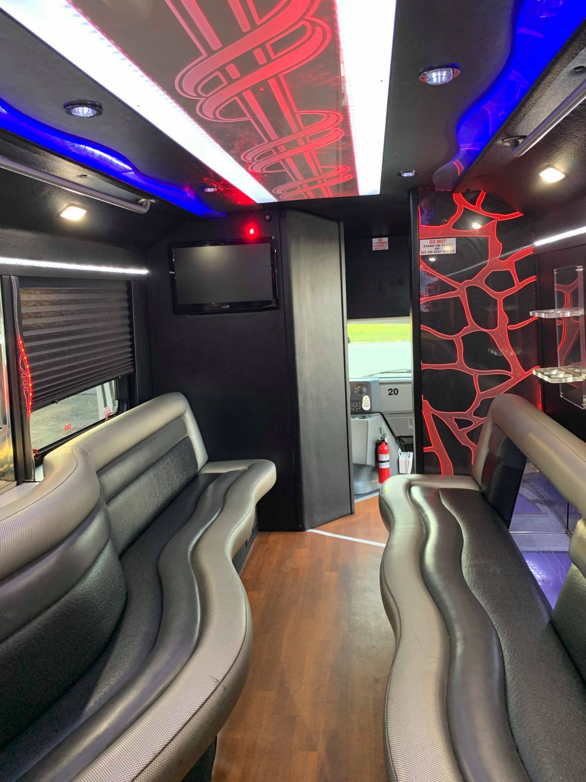 Limo Bus for Sale in Erie, PA - Photo 5