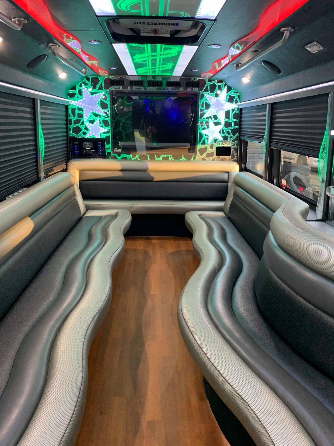 Limo Bus for Sale in Erie, PA - Photo 4