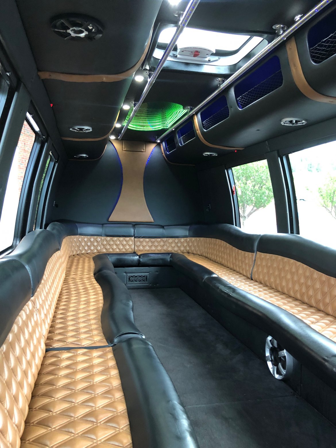 Limo Bus for Sale in Erie, PA - Photo 8