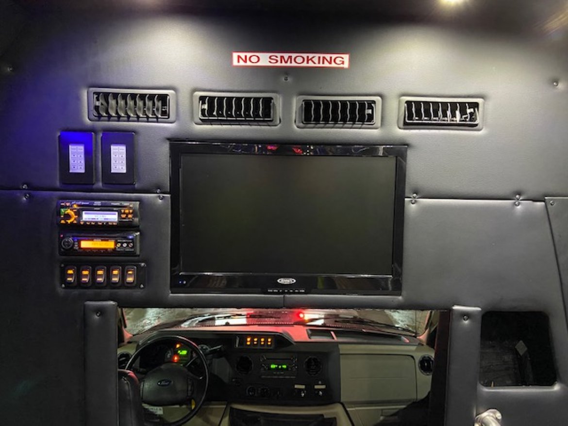 Limo Bus for Sale in Erie, PA - Photo 25