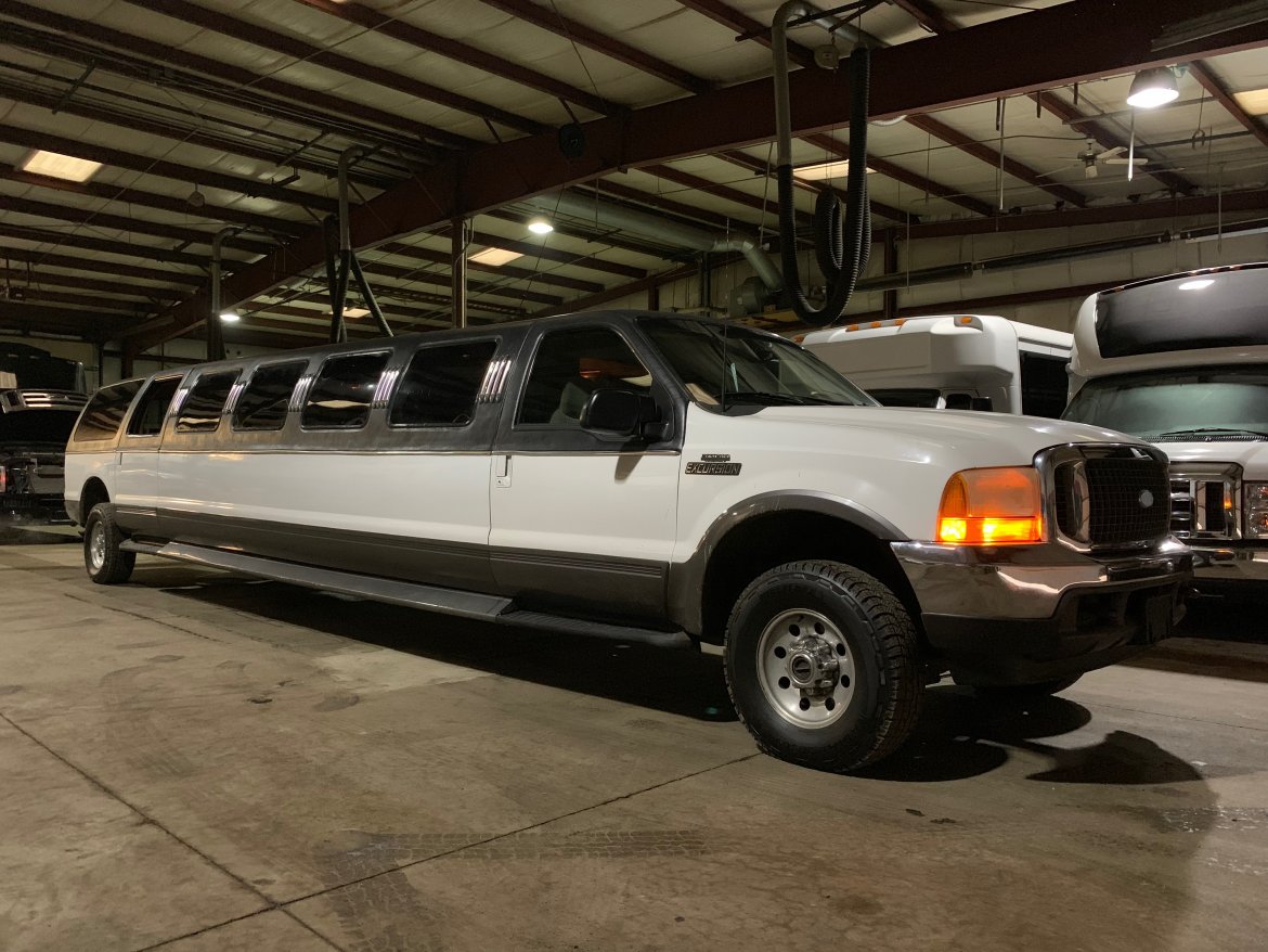 Limousine for sale: 2001 Ford Excursion by West Wind