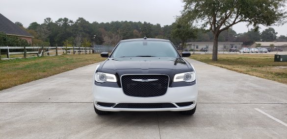 2016 Chrysler 300 Limousine for Sale in Houston, TX - Photo 2