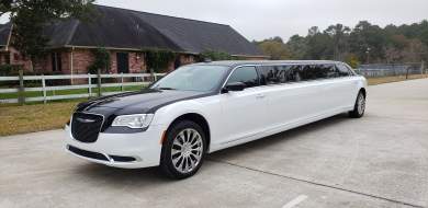2016 Chrysler 300 Limousine for Sale in Houston, Texas, US - Photo 3