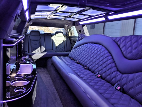 2019 Chrysler 300 Limousine for Sale in springfield, MO - Photo 3