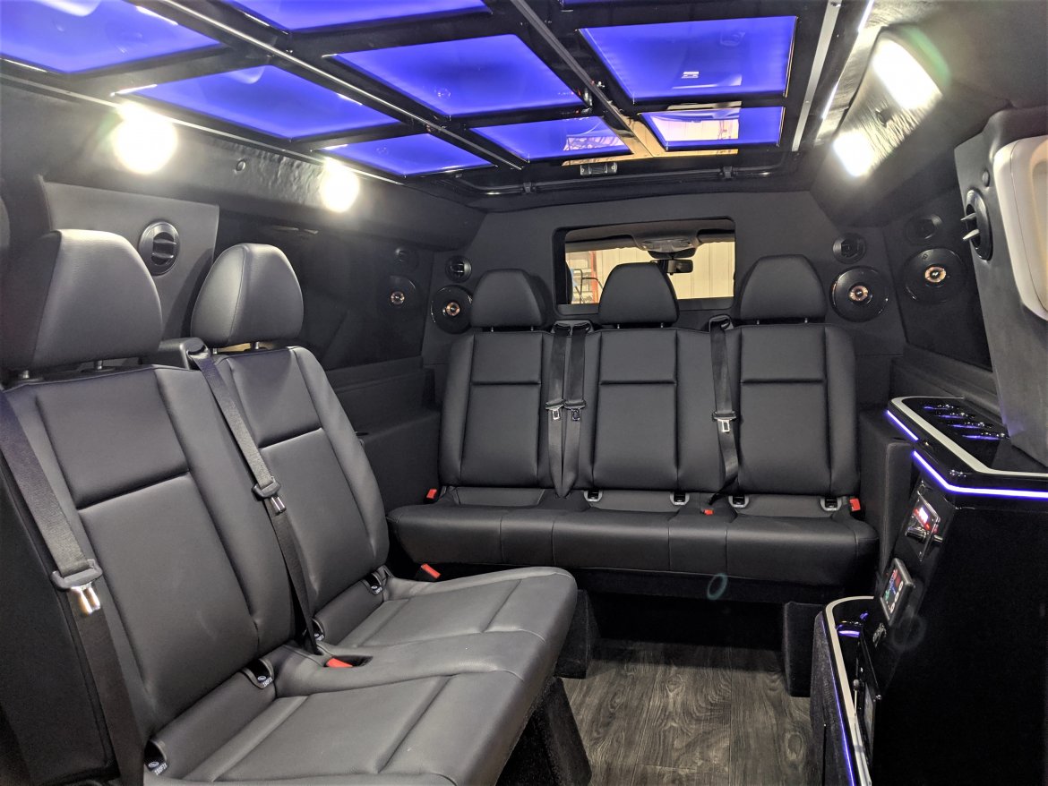 Limousine for Sale in 65802, MO - Photo 5