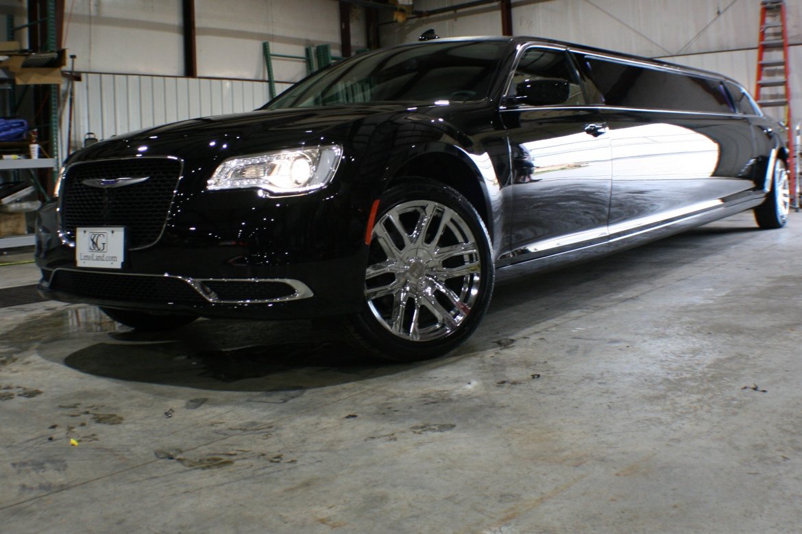 Limousine for sale: 2019 Chrysler 300 140&quot; by Springfield Coach