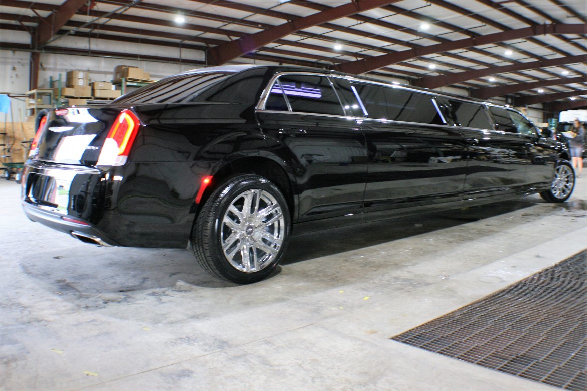 Limousine for Sale in springfield, MO - Photo 6