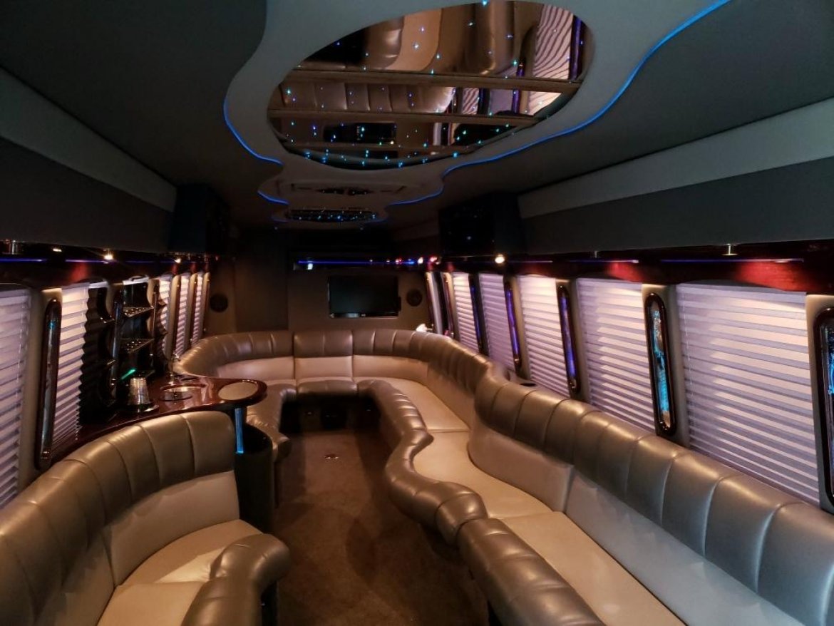 Limo Bus for Sale in Fontana, CA - Photo 12