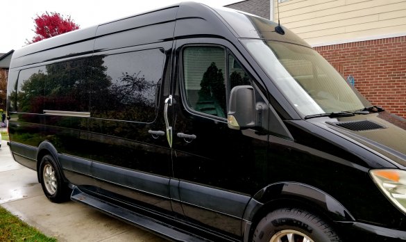 2009 Mercedes-Benz Sprinter Sprinter for Sale in Zionsville, IN - Main Photo