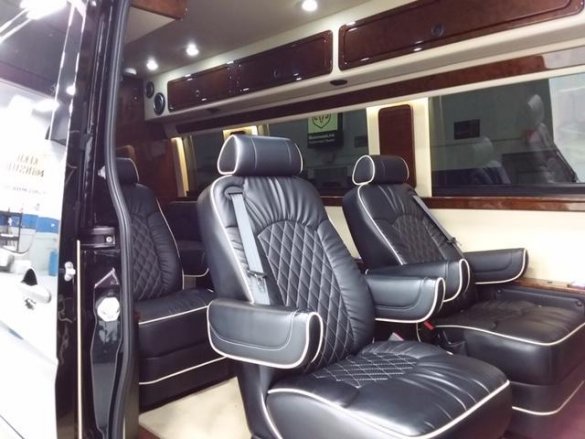 2017 Mercedes-Benz Sprinter, 170" Extended Sprinter for Sale in Oaklyn, NJ - Main Photo