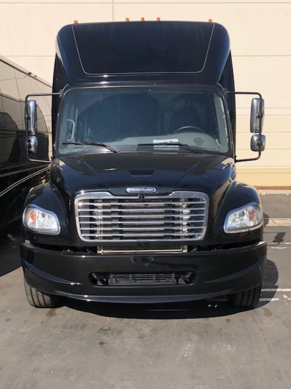 2018 Freightliner EG 40-B Executive Shuttle for Sale in Riverside, CA - Main Photo