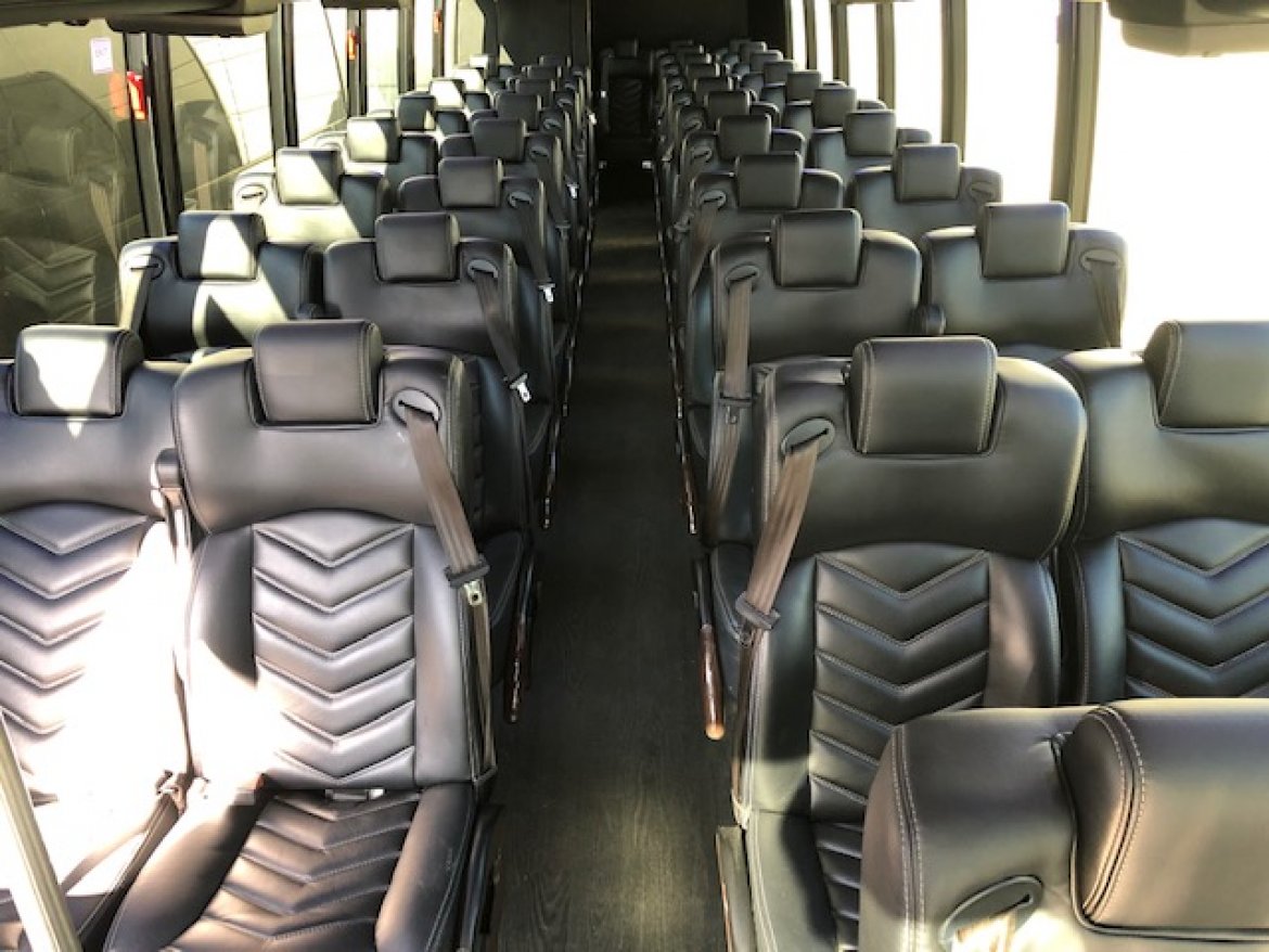 Executive Shuttle for Sale in Riverside, CA - Photo 11