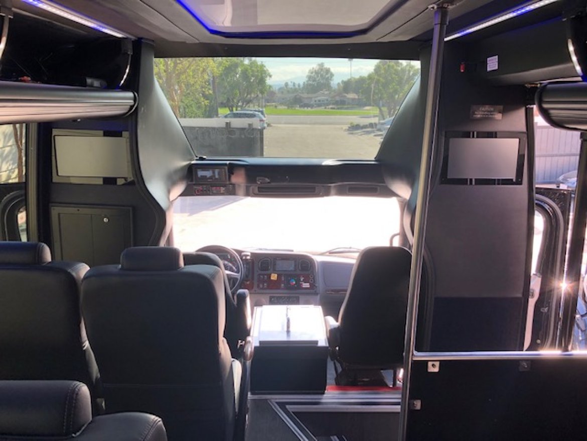 Executive Shuttle for Sale in Riverside, CA - Photo 25