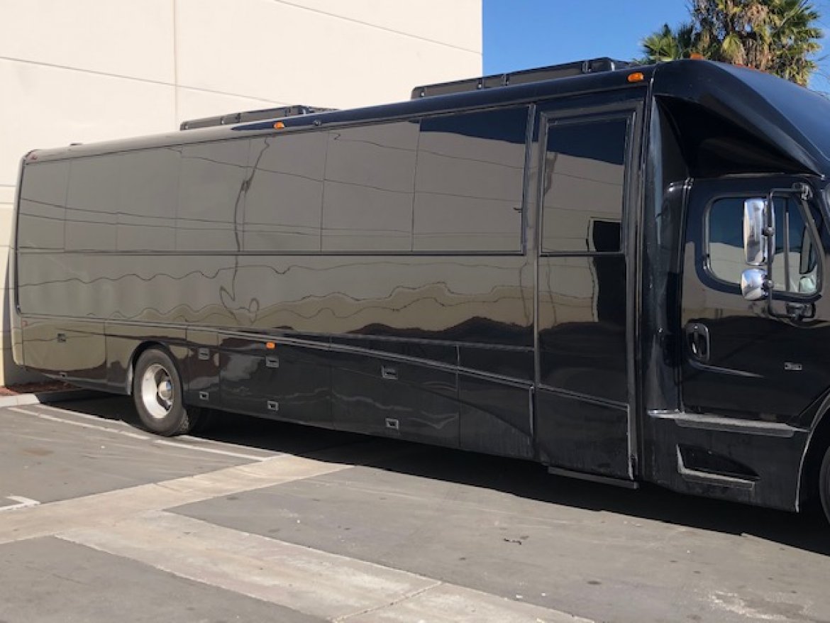 Executive Shuttle for Sale in Riverside, CA - Photo 29