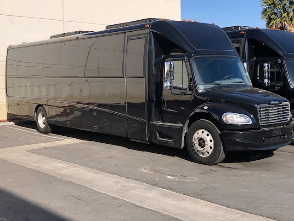 Executive Shuttle for Sale in Riverside, CA - Photo 30