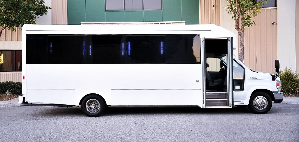 Limo Bus for Sale in Fontana, CA - Photo 6