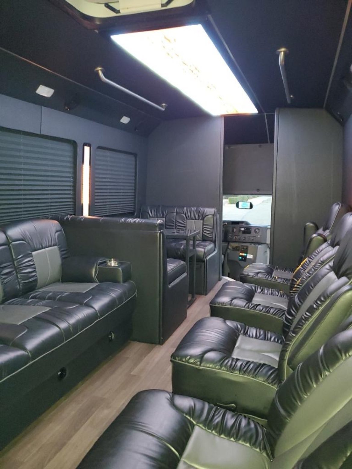Limo Bus for Sale in Fontana, CA - Photo 20