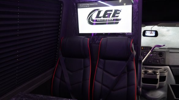 2019 Ford E-450 Shuttle Bus for Sale in North East, PA - Photo 2