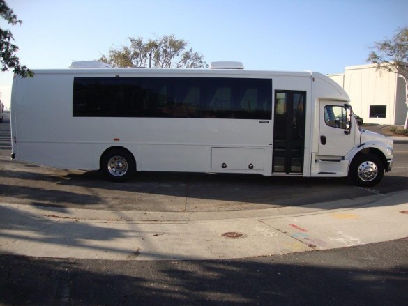 2018 Freightliner M2 106 Passenger Bus Shuttle Bus for Sale in Carson, CA - Main Photo