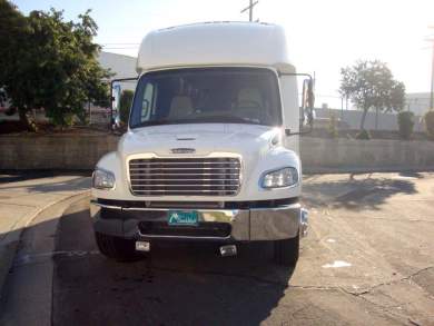 2018 Freightliner M2 106 Passenger Bus Shuttle Bus for Sale in Carson, California, US - Photo 4
