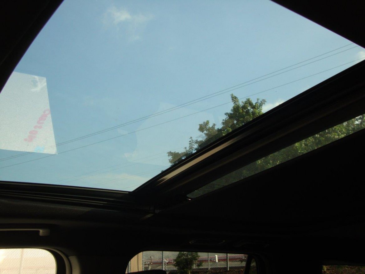 SUV for Sale in Carson, CA - Photo 12
