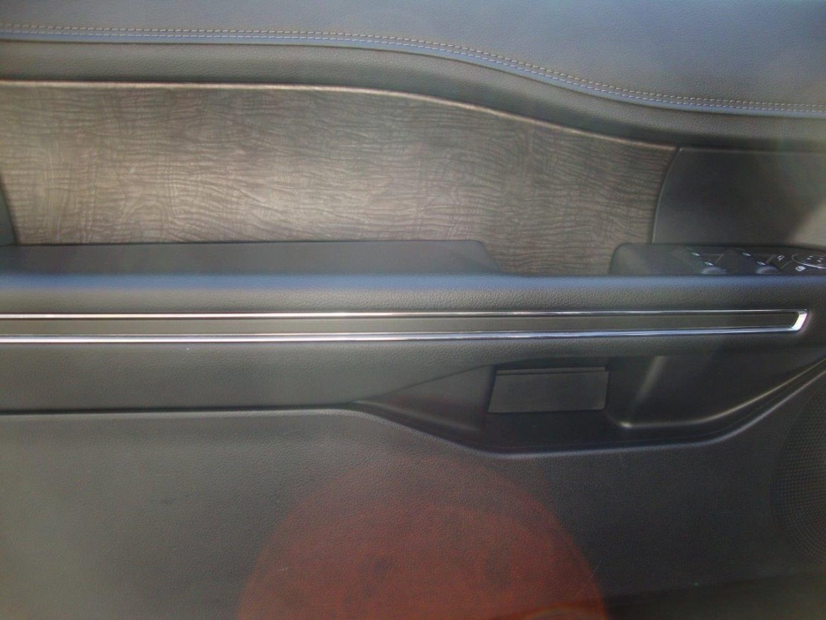SUV for Sale in Carson, CA - Photo 15