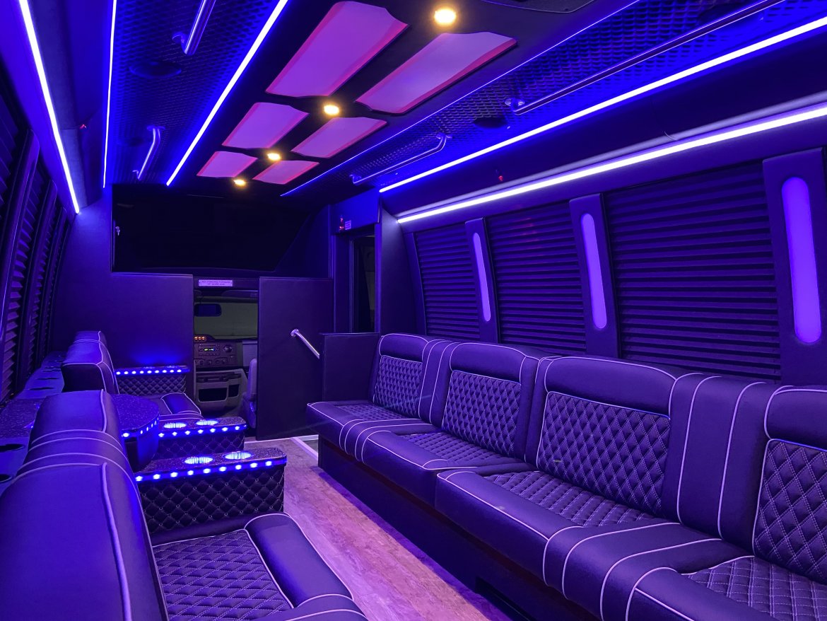 Limo Bus for Sale in Erie, PA - Photo 4