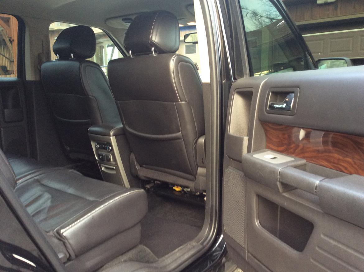 Photo of SUV for sale: 2011 Ford Flex