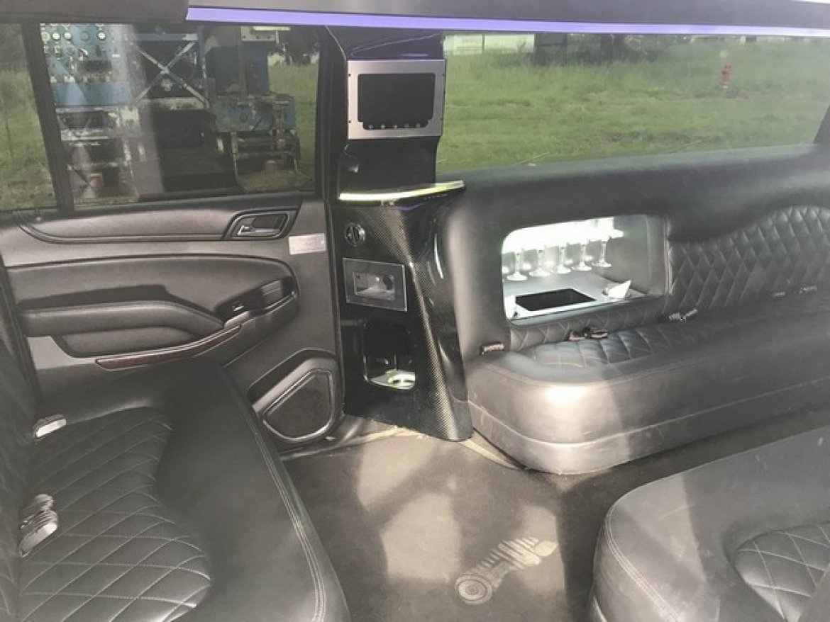 SUV Stretch for Sale in Mulberry, FL - Photo 6