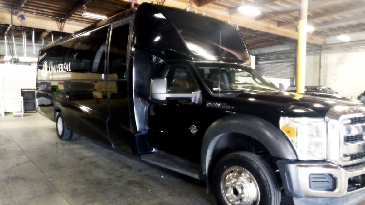 Executive Shuttle for sale: 2013 Ford F550