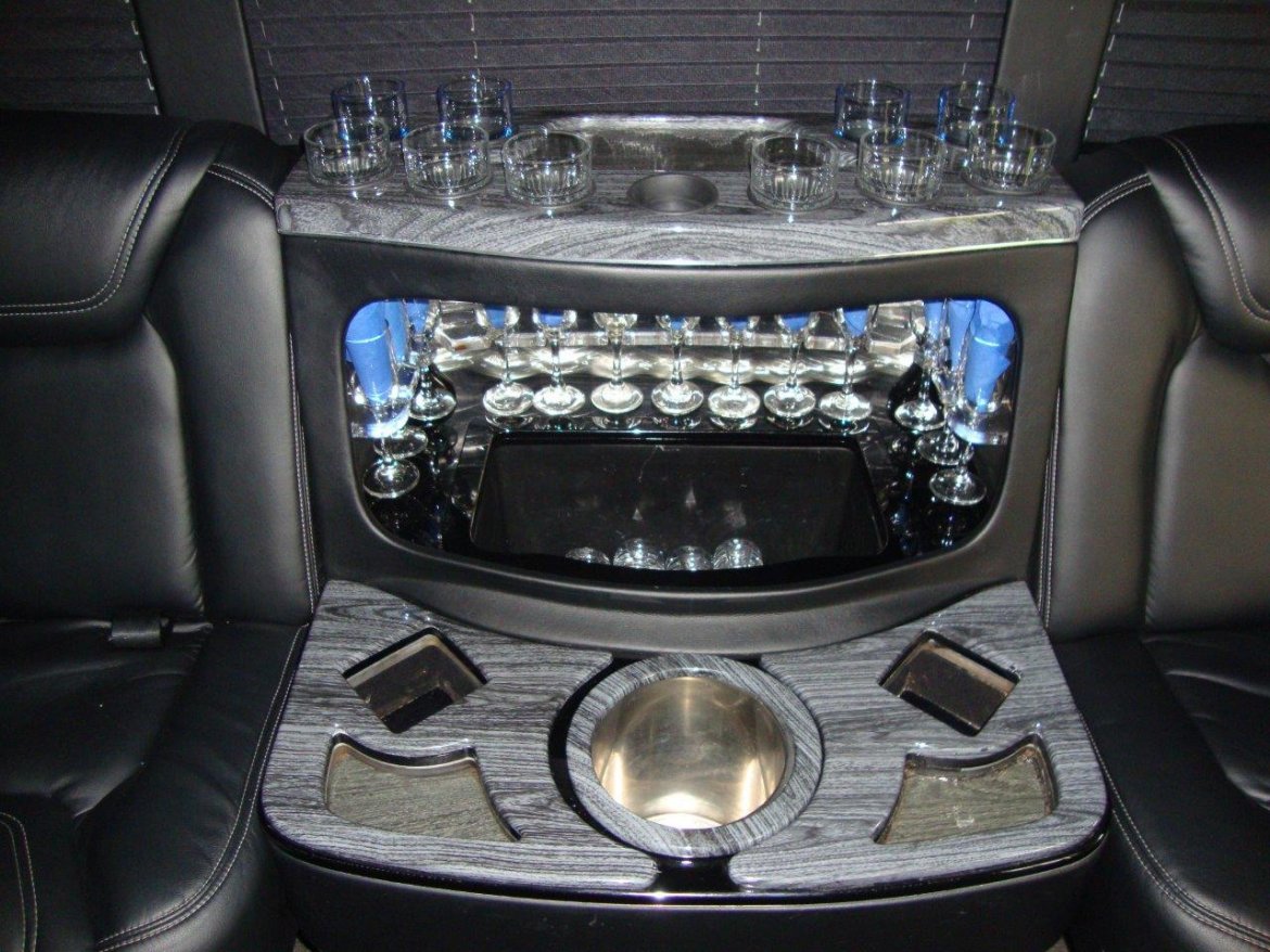 Limo Bus for Sale in Carson, CA - Photo 19