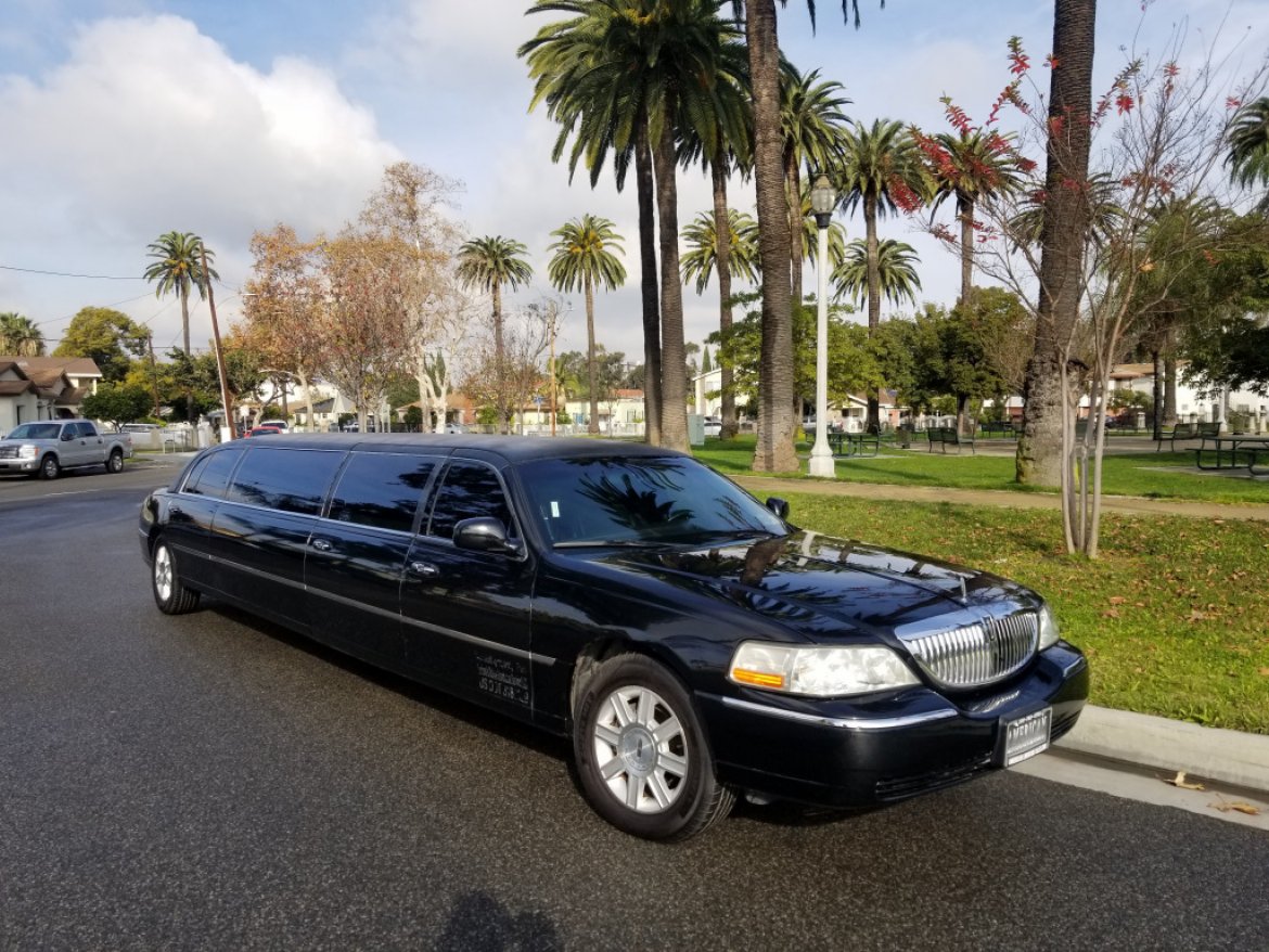 Limousine for sale: 2010 Lincoln town car 120&quot; by Tiffany