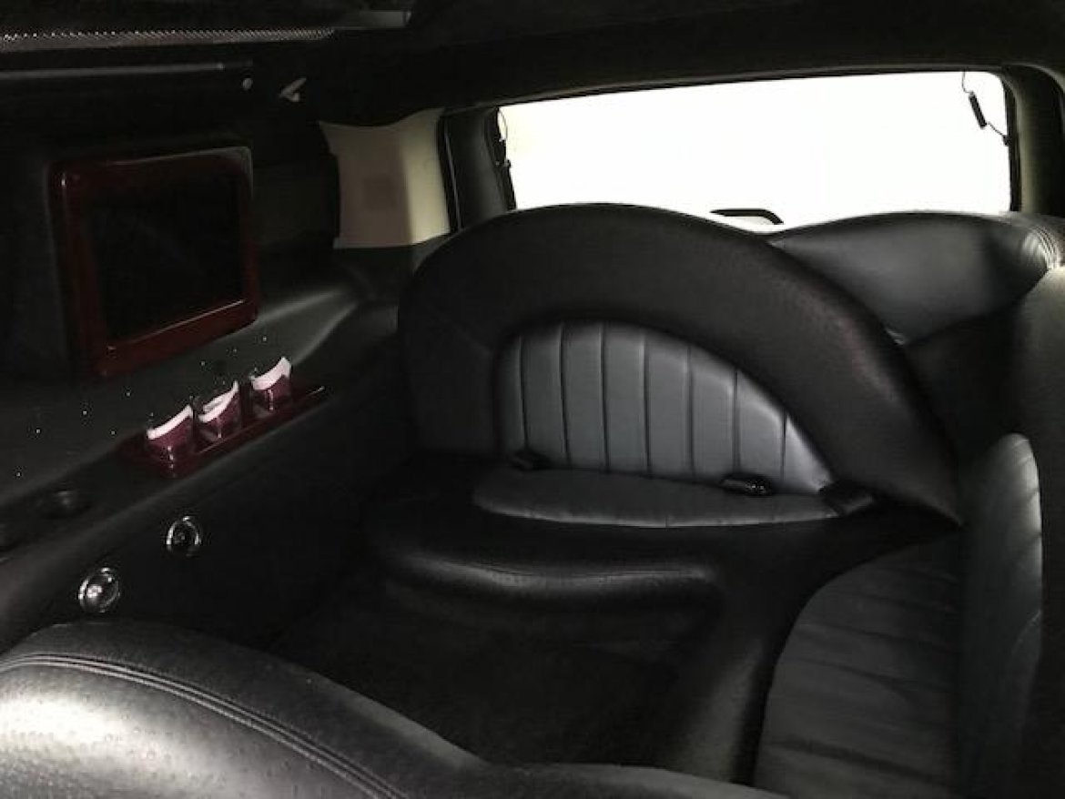 SUV Stretch for Sale in Oaklyn, NJ - Photo 5