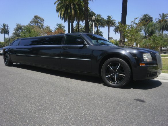 2006 Chrysler 300 Limousine for Sale in los angeles, CA - Main Photo