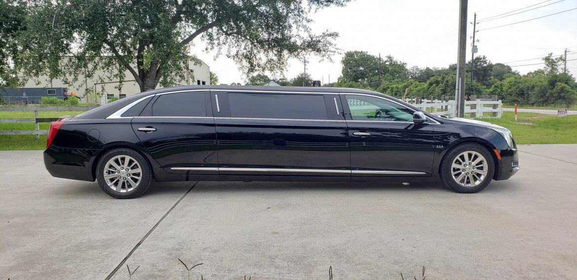 Limousine for Sale in Houston, TX - Photo 4