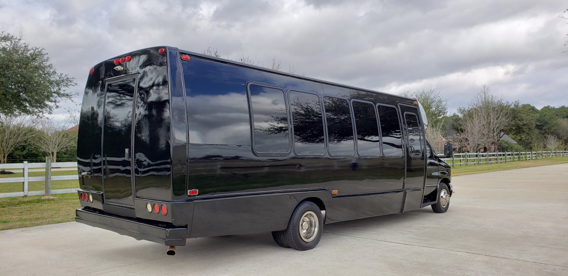 Limo Bus for Sale in Houston, TX - Photo 8