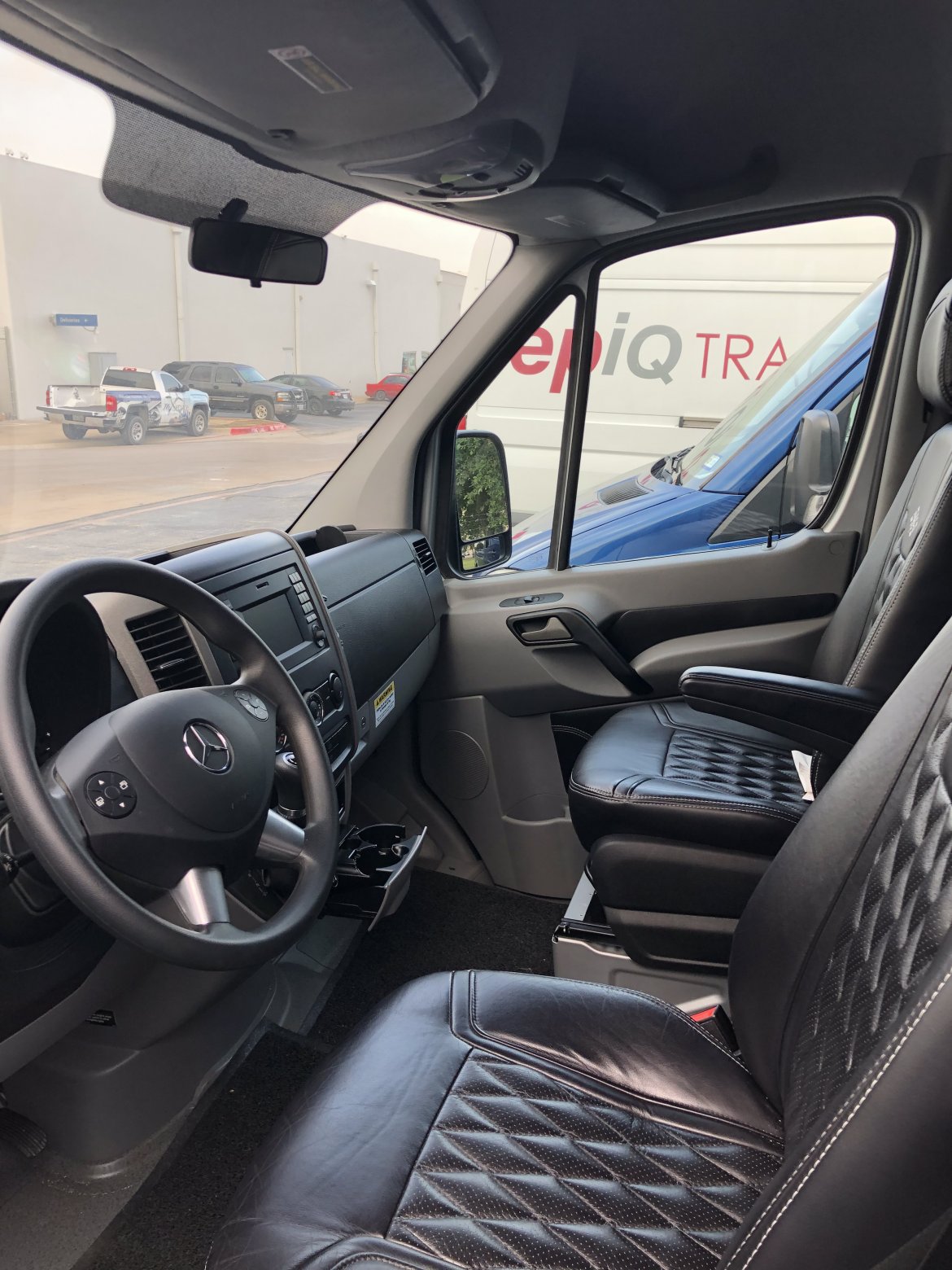 2016 McSweeny  Mercedes-Benz 3500 Sprinter - Photo 2