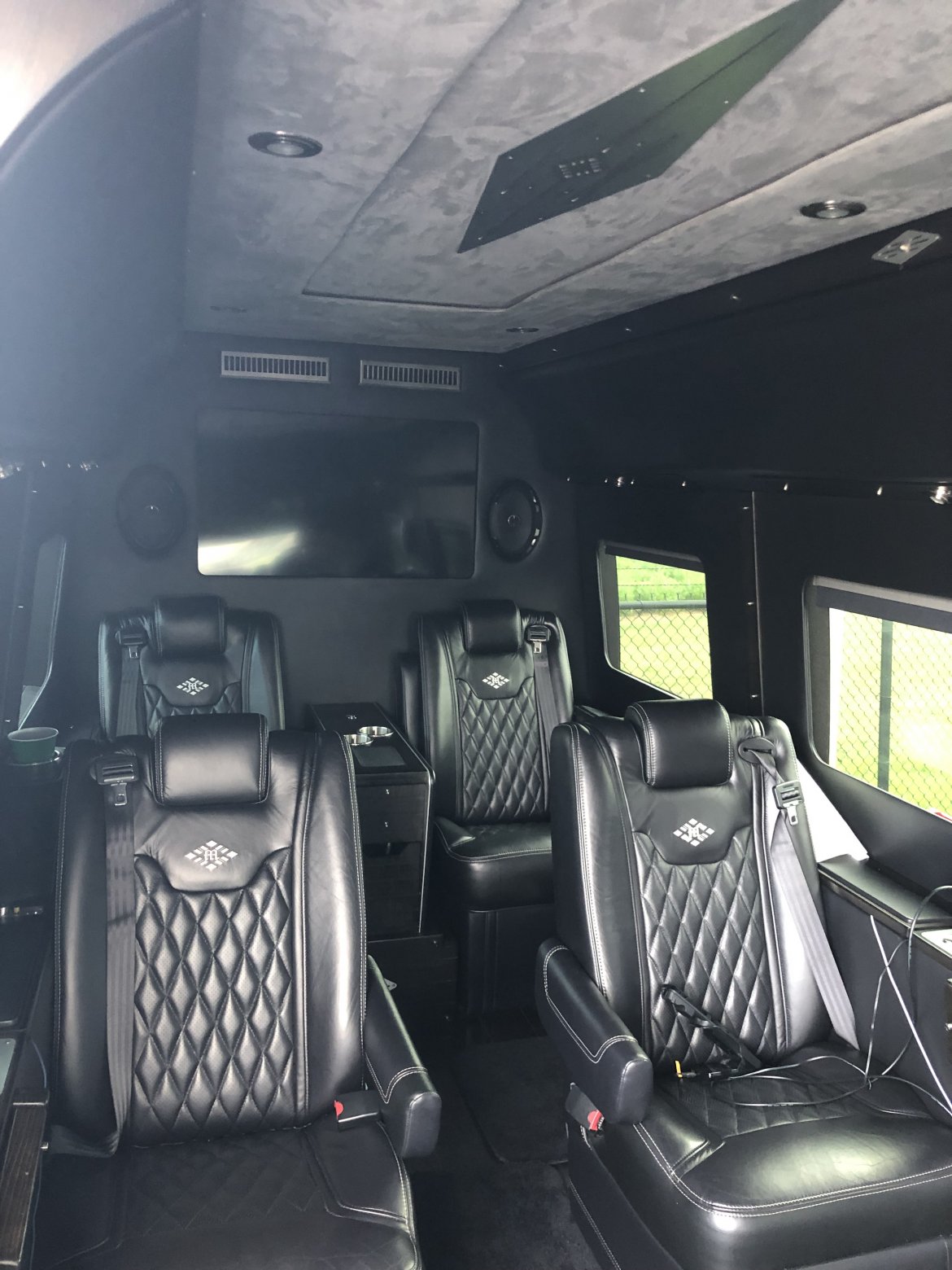 2016 McSweeny  Mercedes-Benz 3500 Sprinter - Photo 3