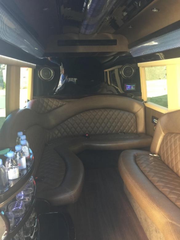 2015 Mercedes-Benz 3500 sprinter Sprinter for Sale in Los Angeles, CA - Photo 2