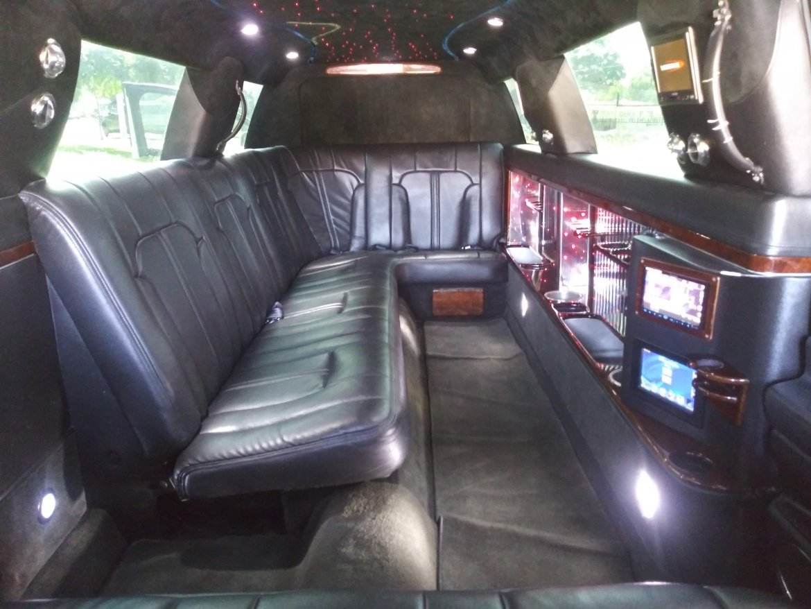 Limousine for Sale in Los Angeles, CA - Photo 11